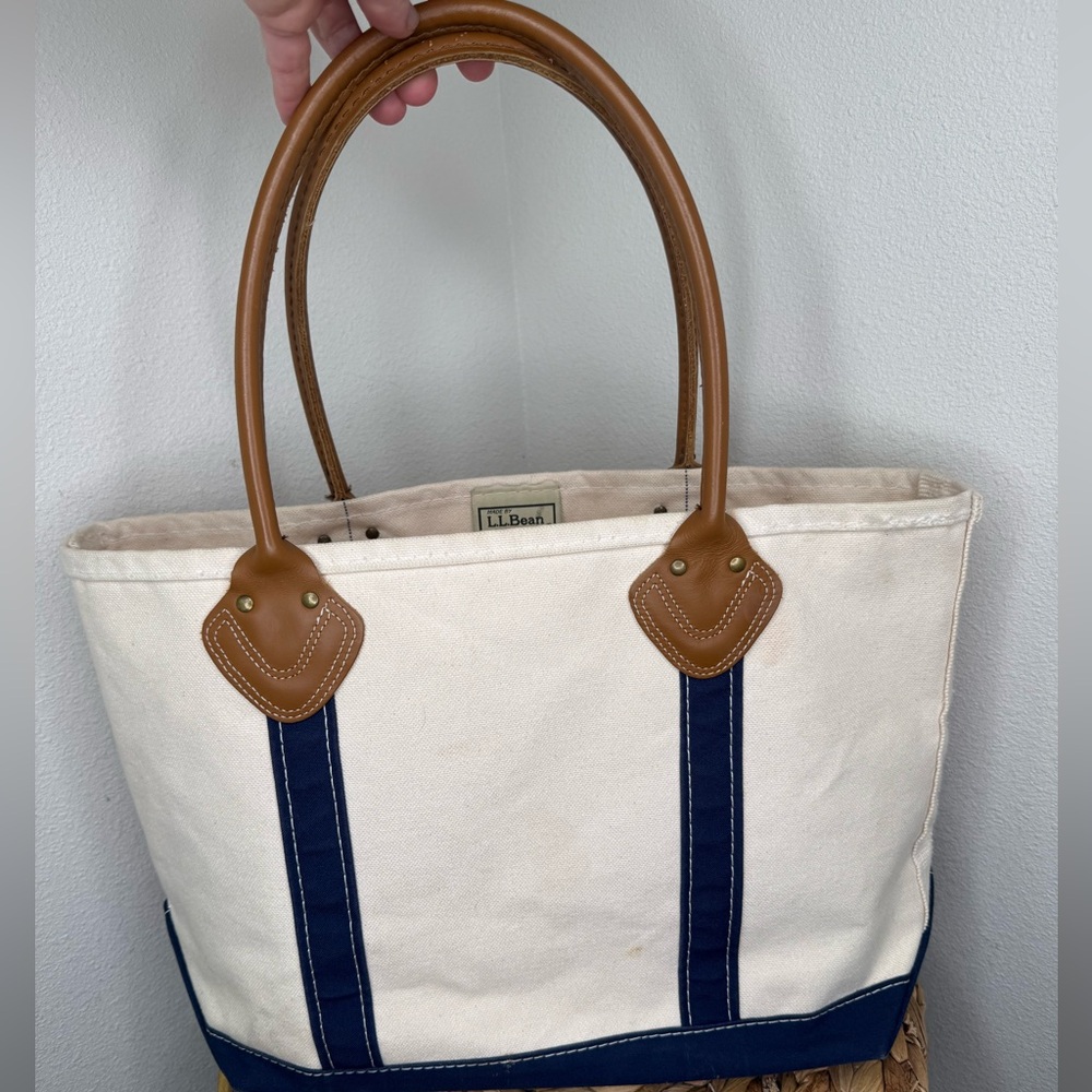 Vtg L.L. Bean Boat & Tote Bag Leather-Handle Canvas Carryall white navy stiff - Picture 5 of 13